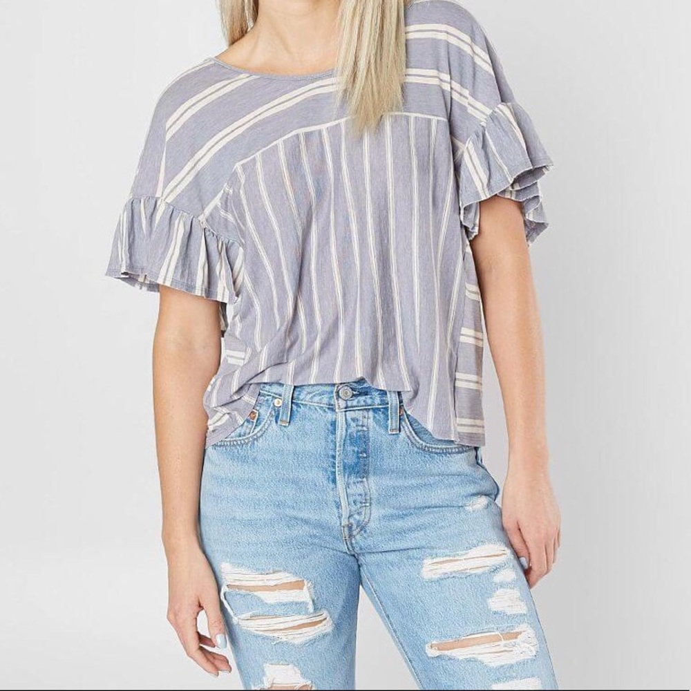 Lucky Brand V Back Ruffle Sleeve Top